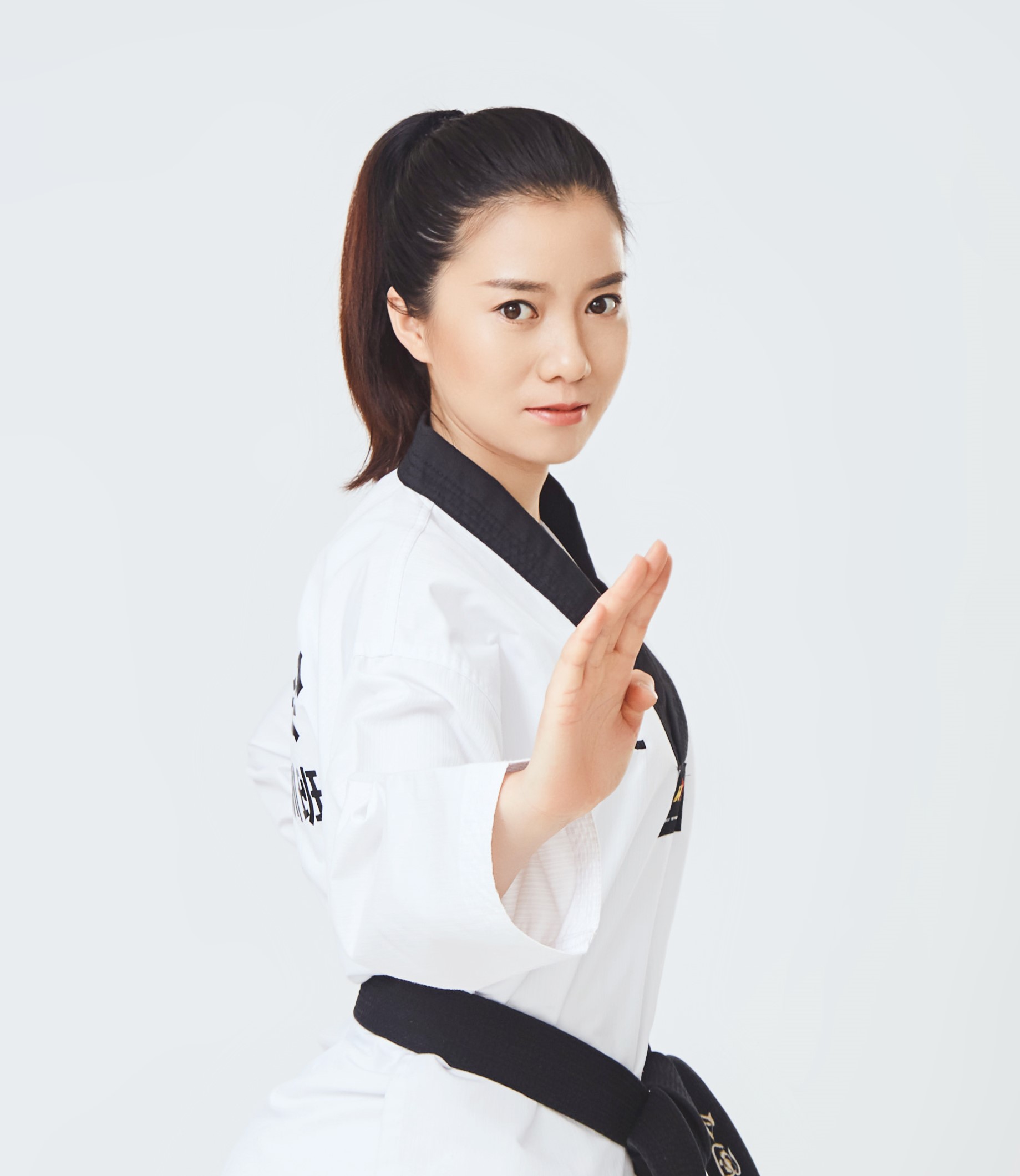 李丽